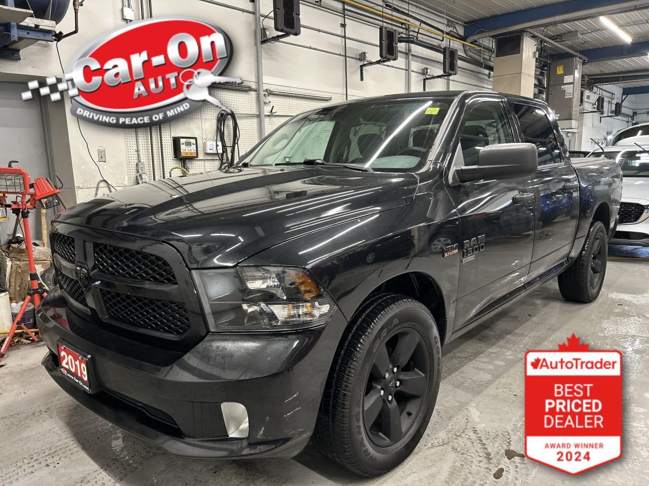 Used 2019 RAM 1500 Classic EXPRESS BLACKOUT 4X4 | CREW | 5.7L V8 HEMI |ALLOYS for sale in Ottawa, ON