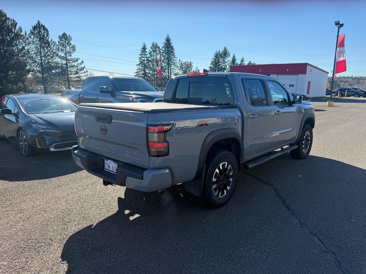 2023 Nissan Frontier Pro-4X Photo4