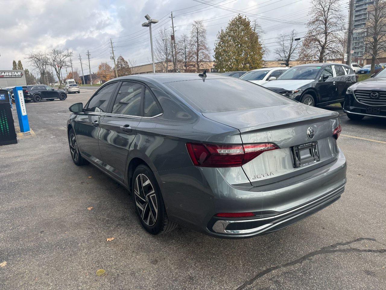 2023 Volkswagen Jetta HIGHLINE Photo3