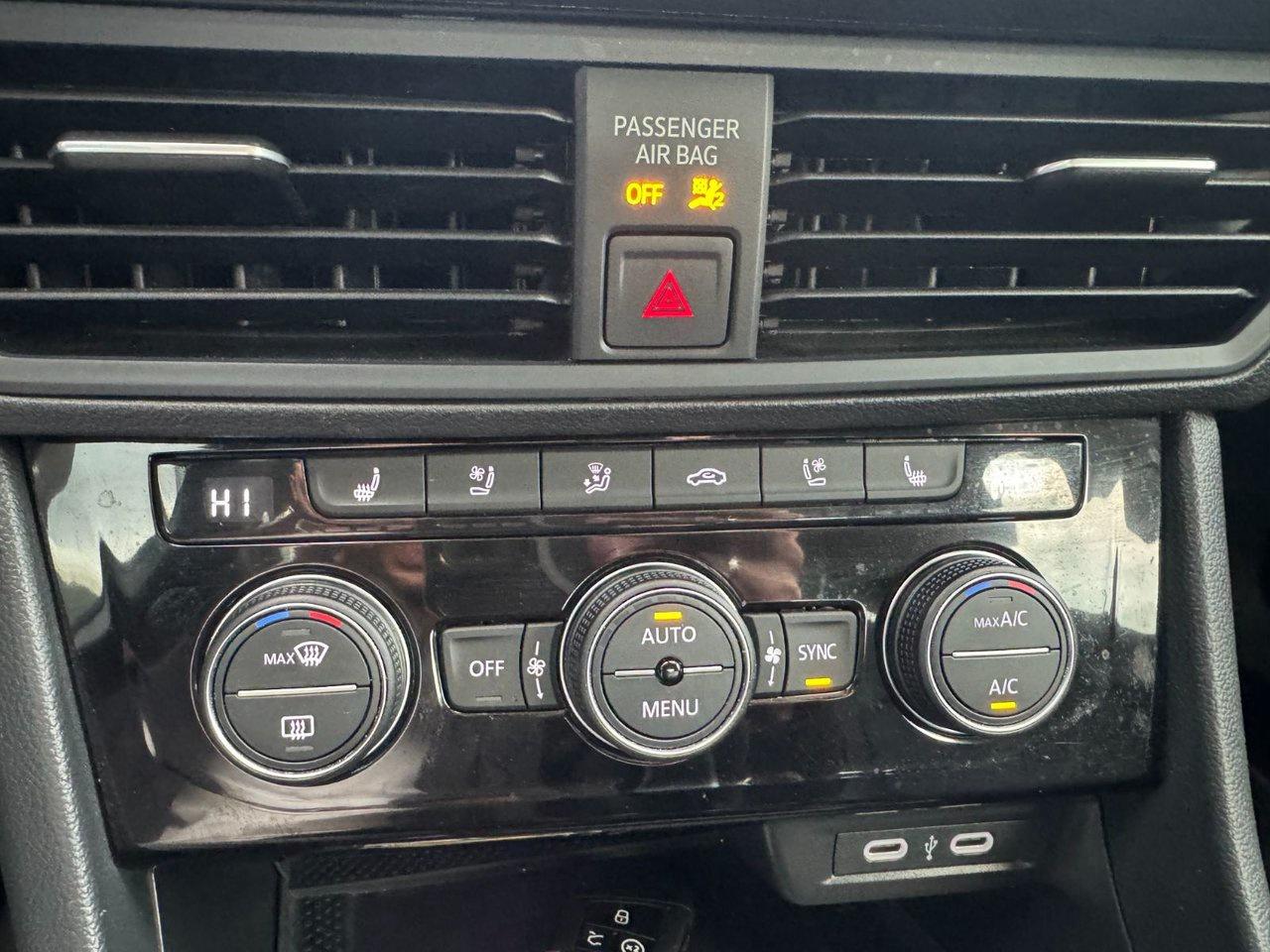 2023 Volkswagen Jetta HIGHLINE Photo