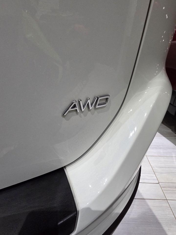 2012 Volvo XC60 AWD - Photo #9