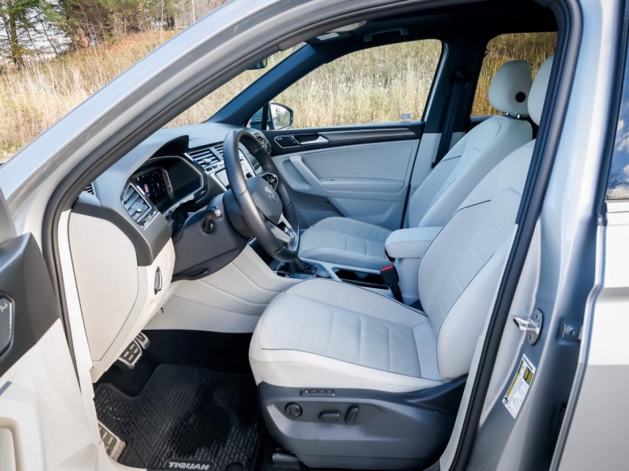 2024 Volkswagen Tiguan Highline R-Line  - Premium Audio - $229 B/W Photo