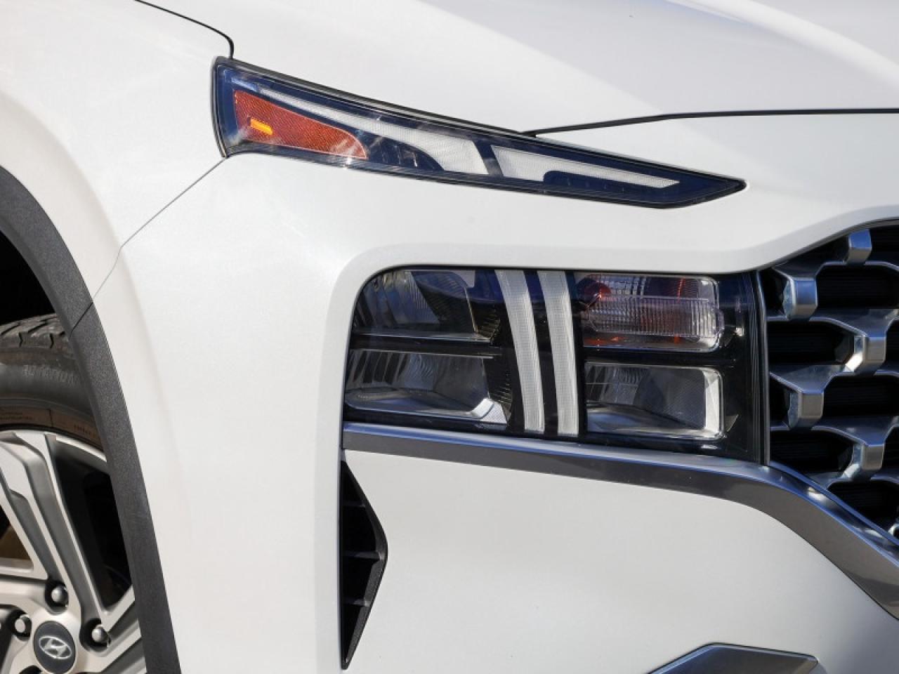 2022 Hyundai Santa Fe Preferred AWD w/Trend Package  - $174 B/W Photo