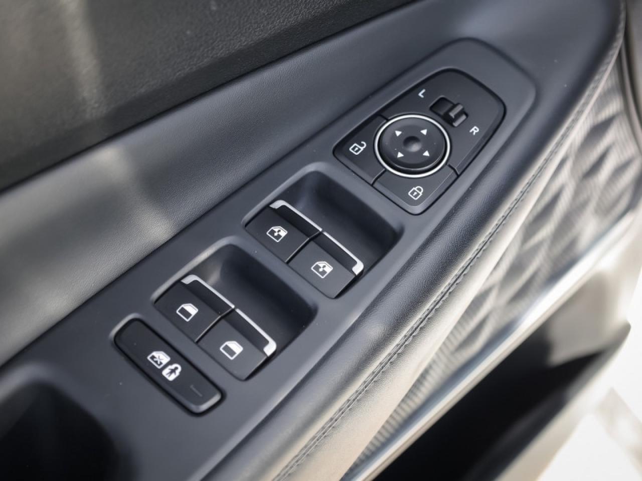 2022 Hyundai Santa Fe Preferred AWD w/Trend Package  - $174 B/W Photo