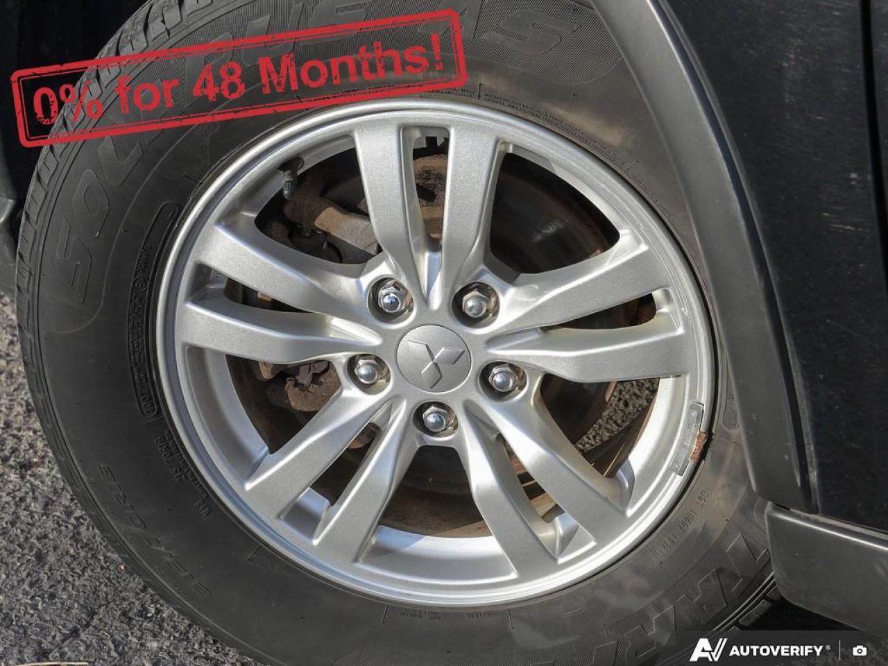 2020 Mitsubishi Outlander ES Photo