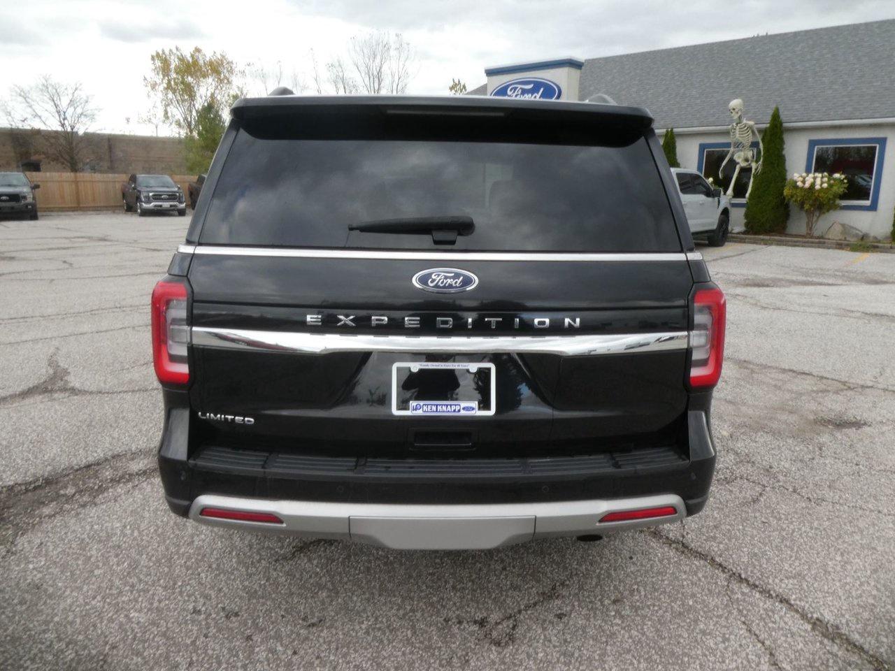 2023 Ford Expedition LTD LIMITED Photo3