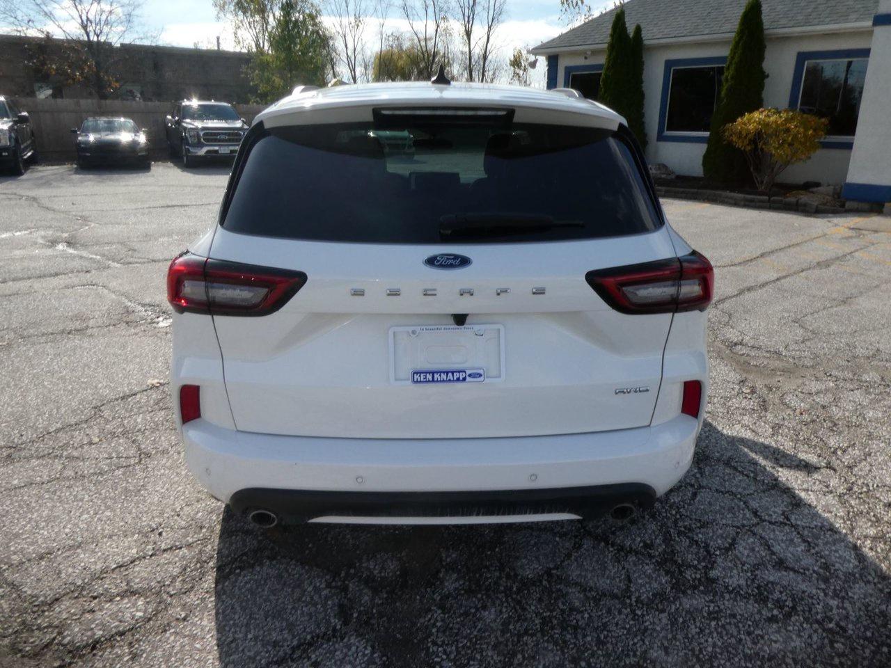 2024 Ford Escape ST LINE ST-LINE Photo3