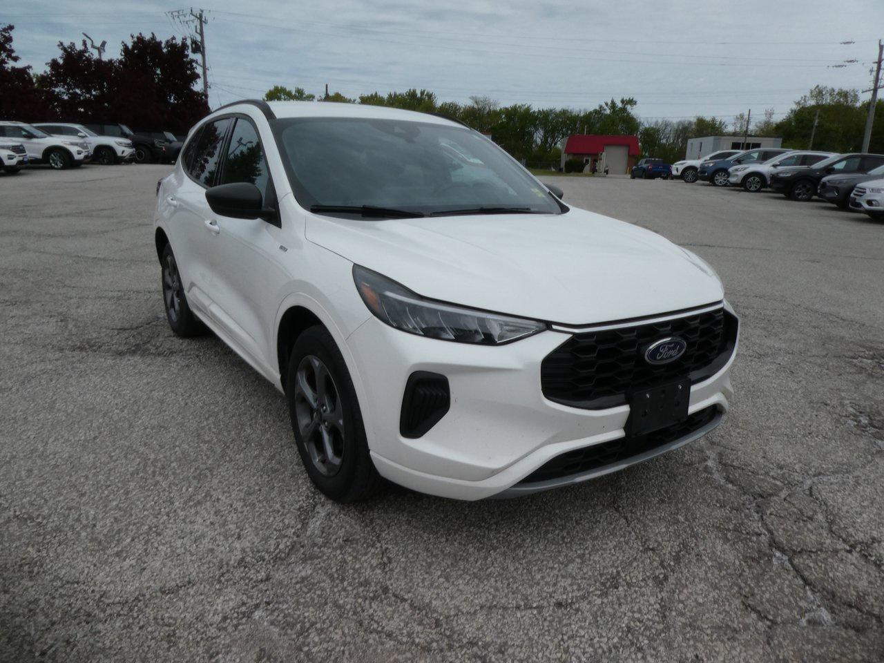 2024 Ford Escape ST-Line | Heated Seats | Backup Cam | Nav | Photo