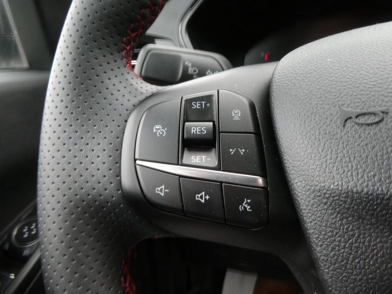 2024 Ford Escape ST-Line | Heated Seats | Backup Cam | Nav | Photo
