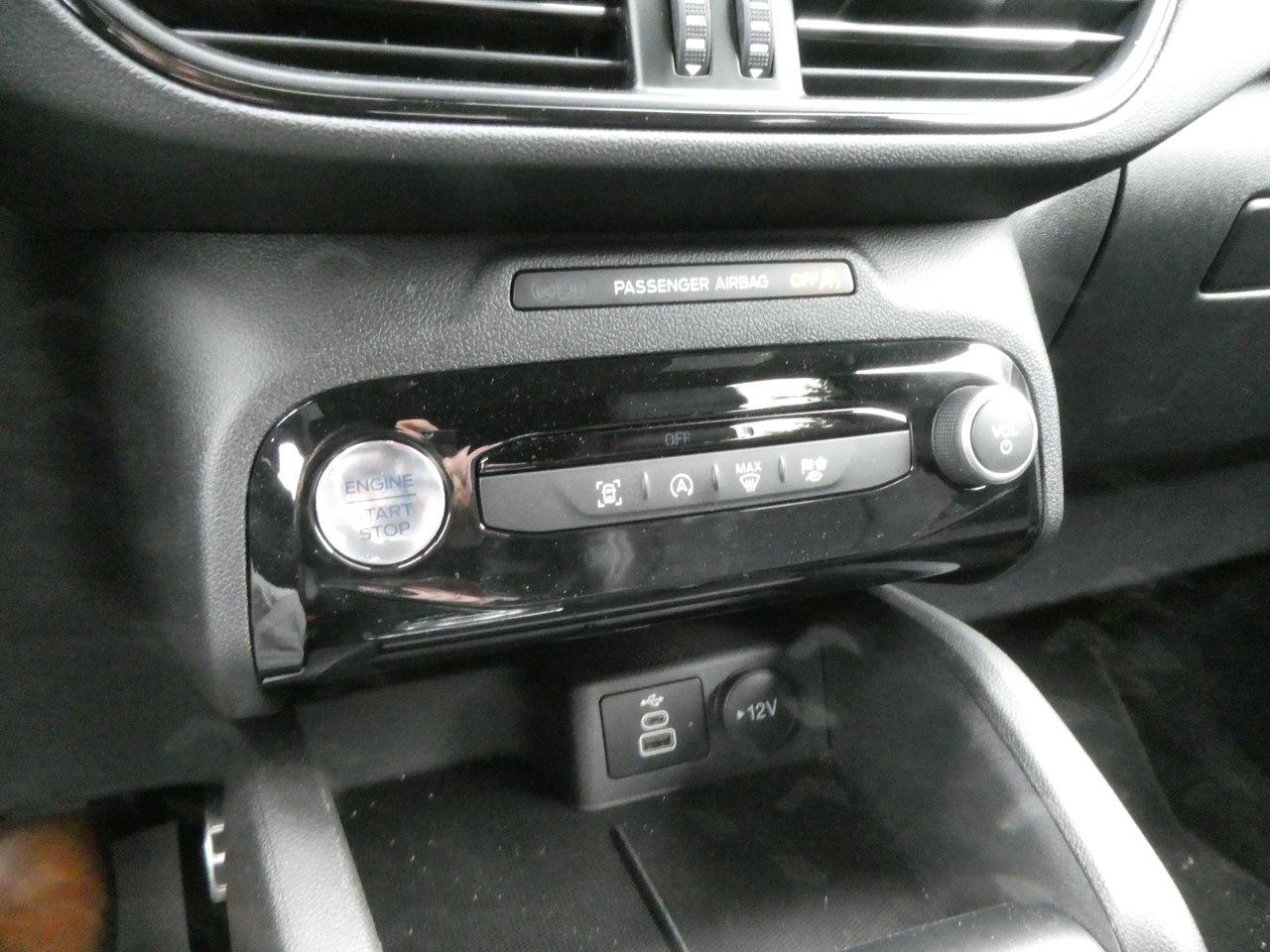2024 Ford Escape ST-Line | Heated Seats | Backup Cam | Nav | Photo