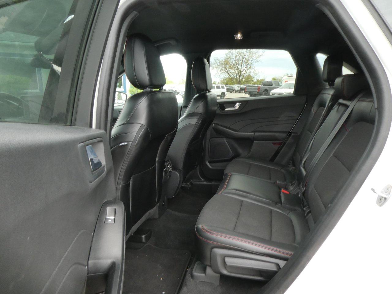 2024 Ford Escape ST-Line | Heated Seats | Backup Cam | Nav | Photo