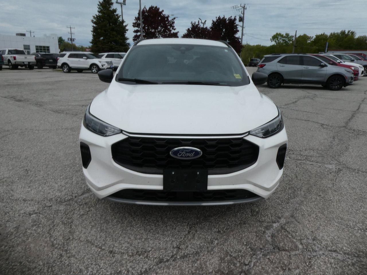 2024 Ford Escape ST-Line | Heated Seats | Backup Cam | Nav | Photo