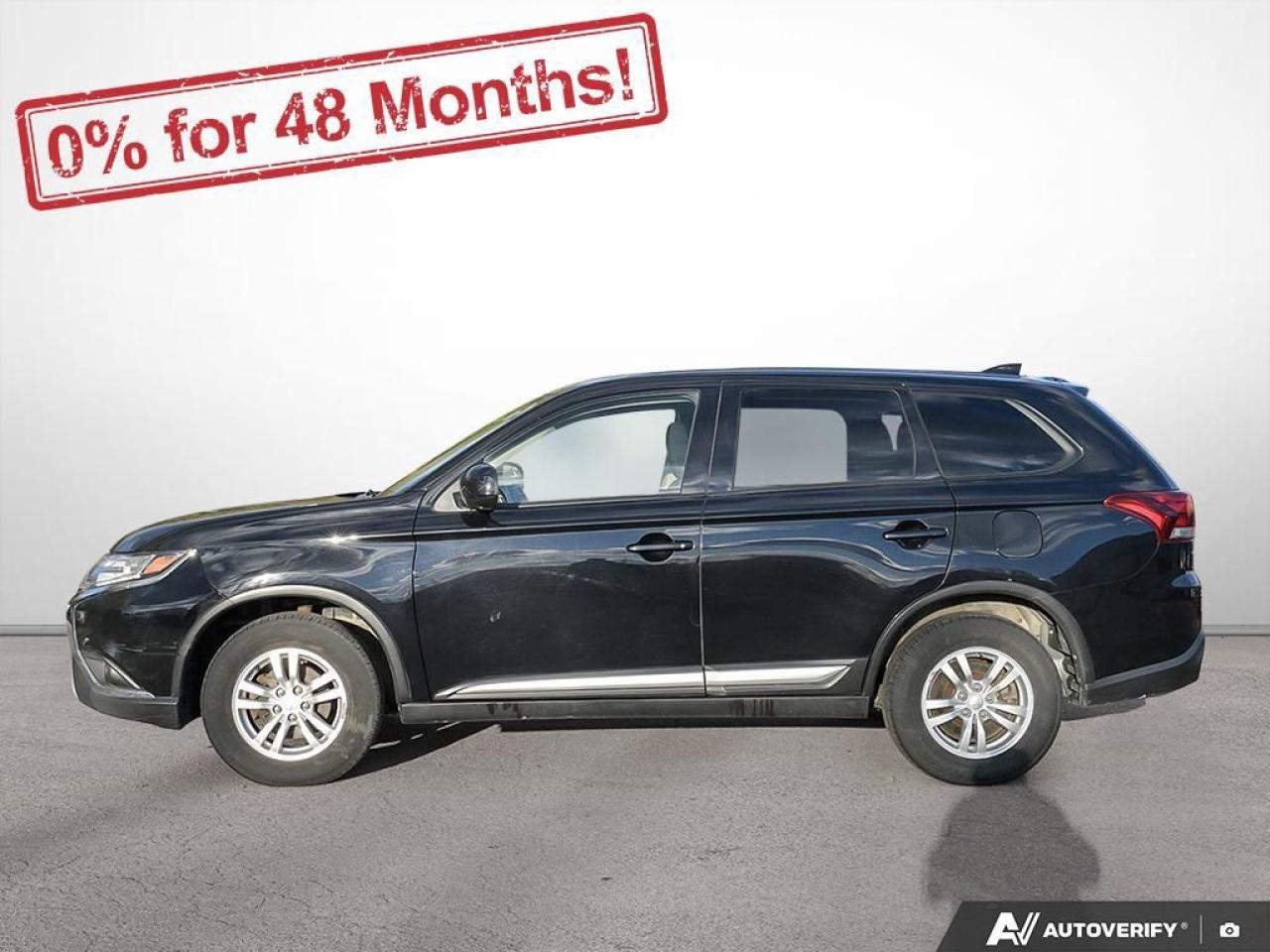 2020 Mitsubishi Outlander ES Photo2