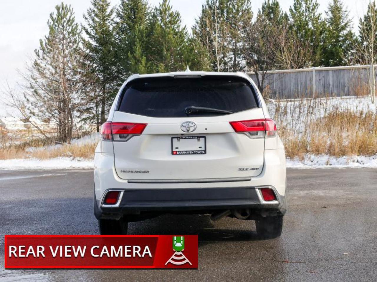 2017 Toyota Highlander XLE  - Navigation -  Sunroof - $315 B/W Photo