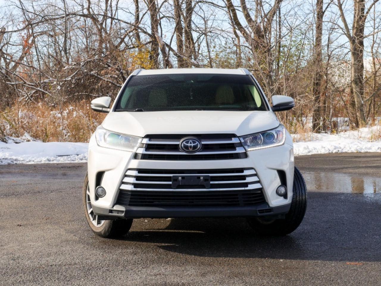 2017 Toyota Highlander XLE  - Navigation -  Sunroof - $315 B/W Photo4