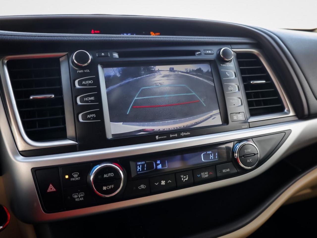 2017 Toyota Highlander XLE  - Navigation -  Sunroof - $315 B/W Photo