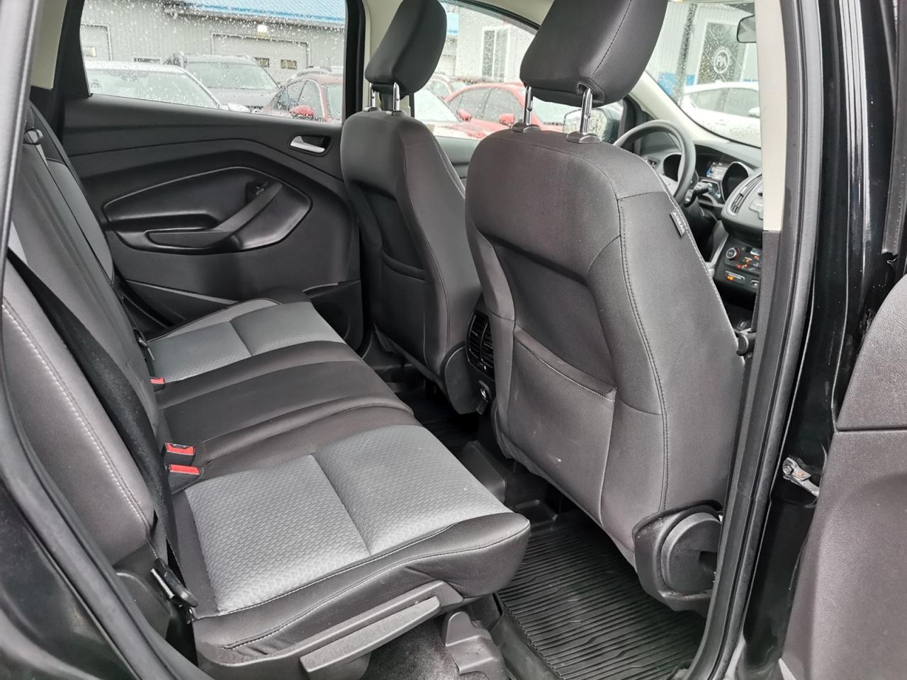 2018 Ford Escape SE - Photo #16