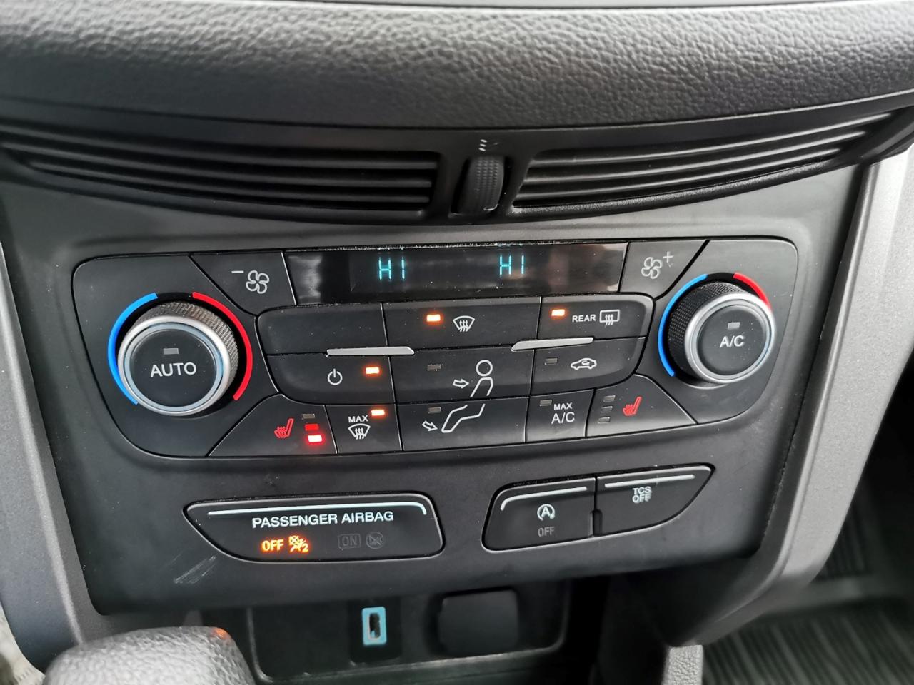 2018 Ford Escape SE - Photo #21