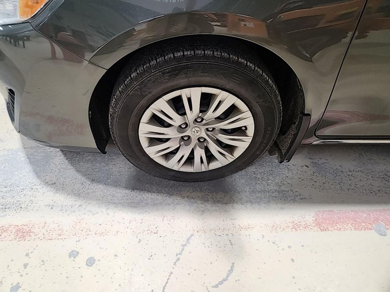 2013 Toyota Camry LE - Photo #8