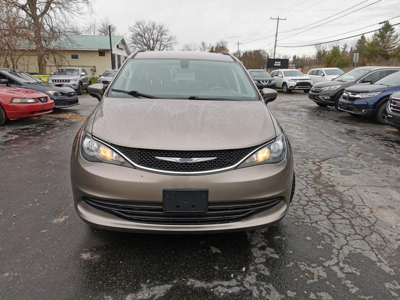 2017 Chrysler Pacifica LX - Photo #2
