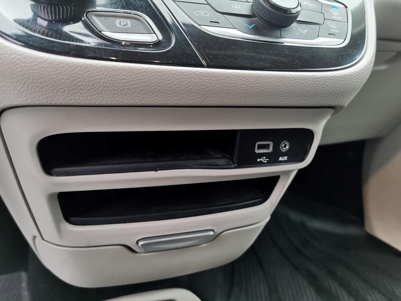 2017 Chrysler Pacifica LX - Photo #18