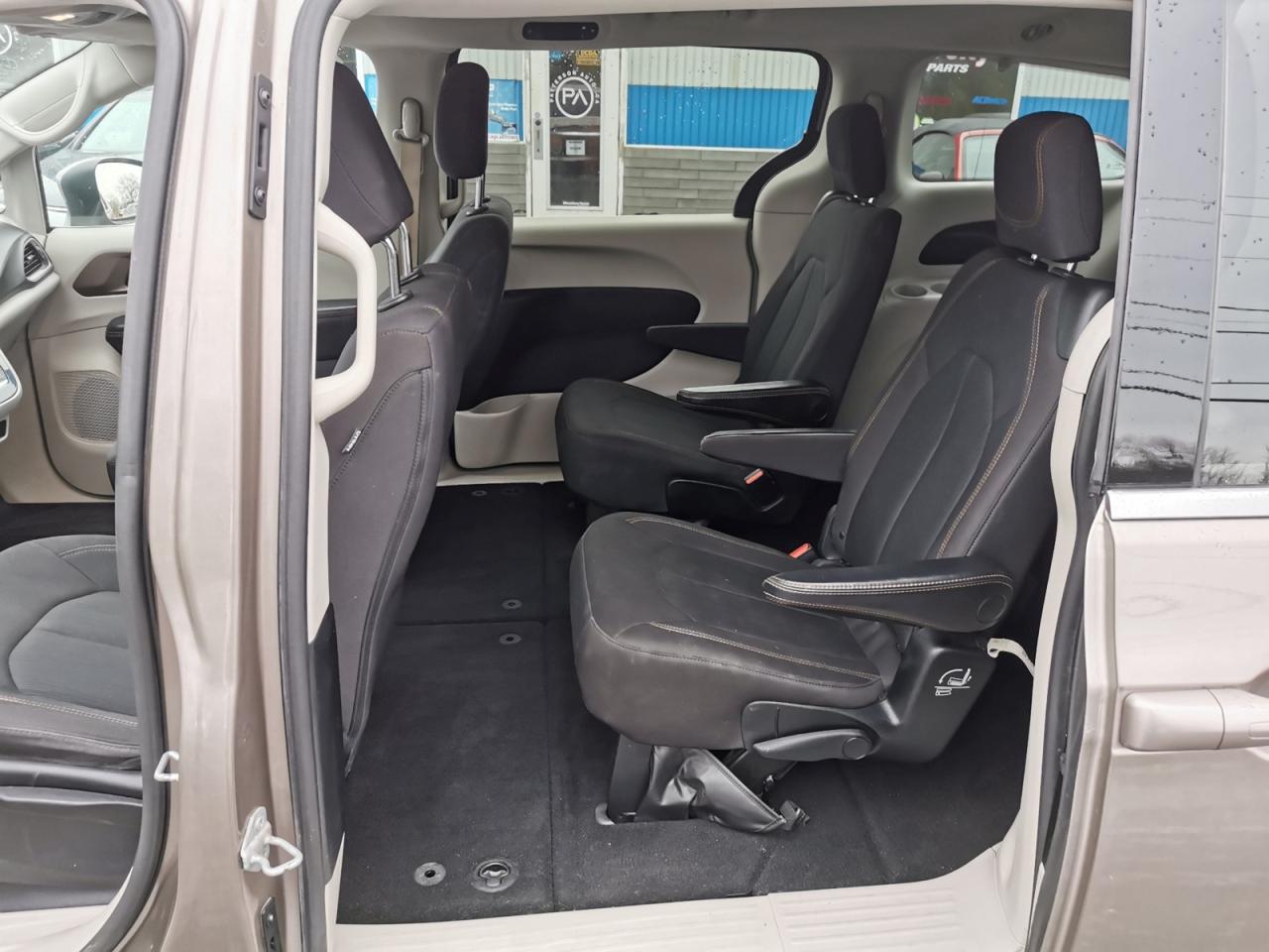 2017 Chrysler Pacifica LX - Photo #19