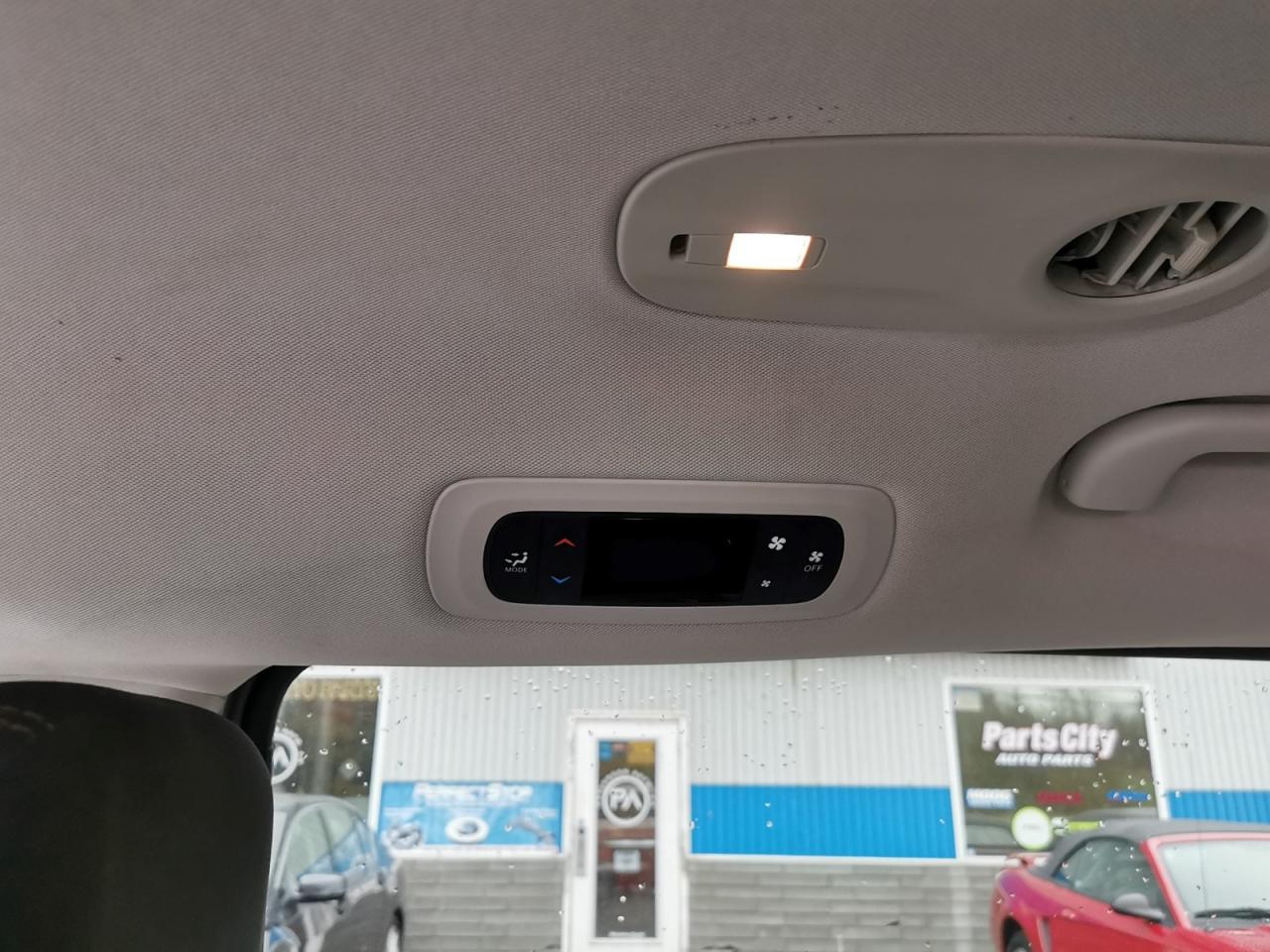 2017 Chrysler Pacifica LX - Photo #21