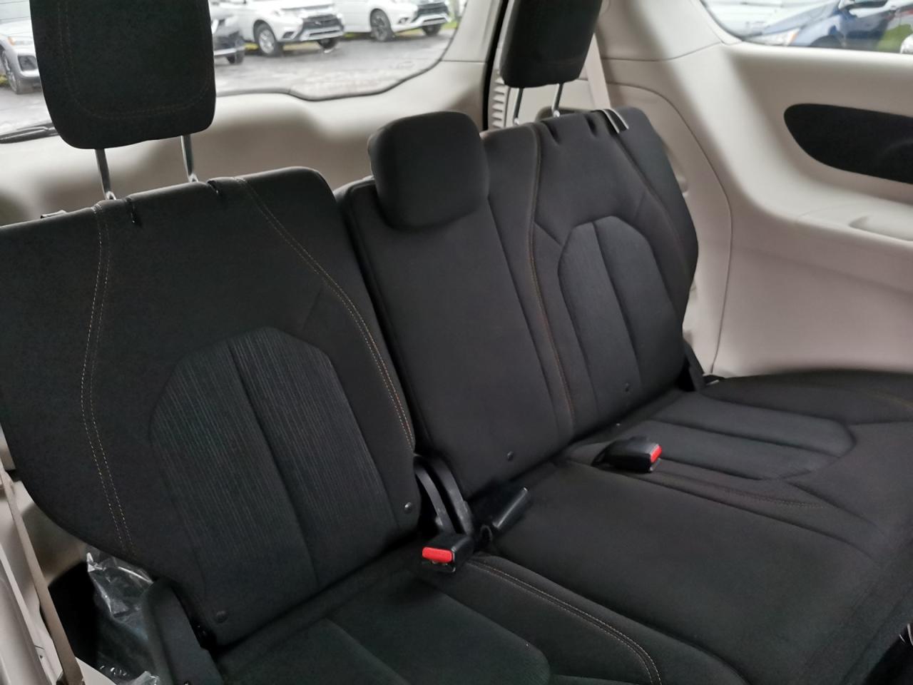 2017 Chrysler Pacifica LX - Photo #26