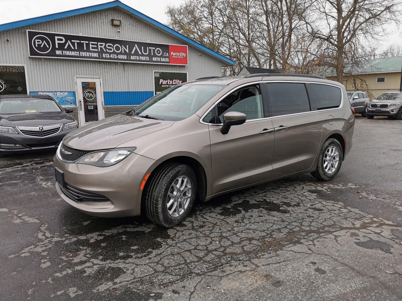 2017 Chrysler Pacifica LX - Photo #1