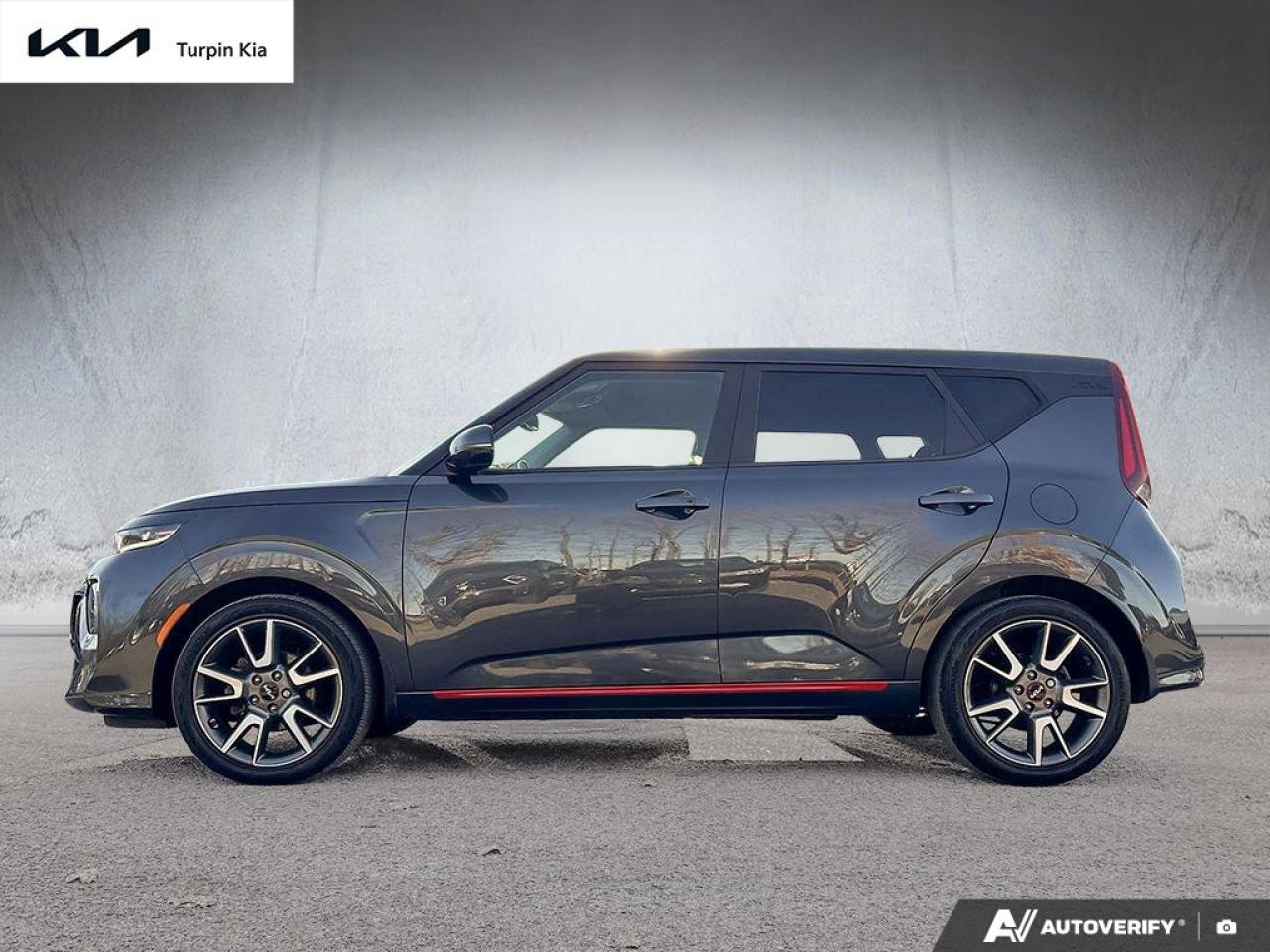 2022 Kia Soul GT-Line Limited Photo2
