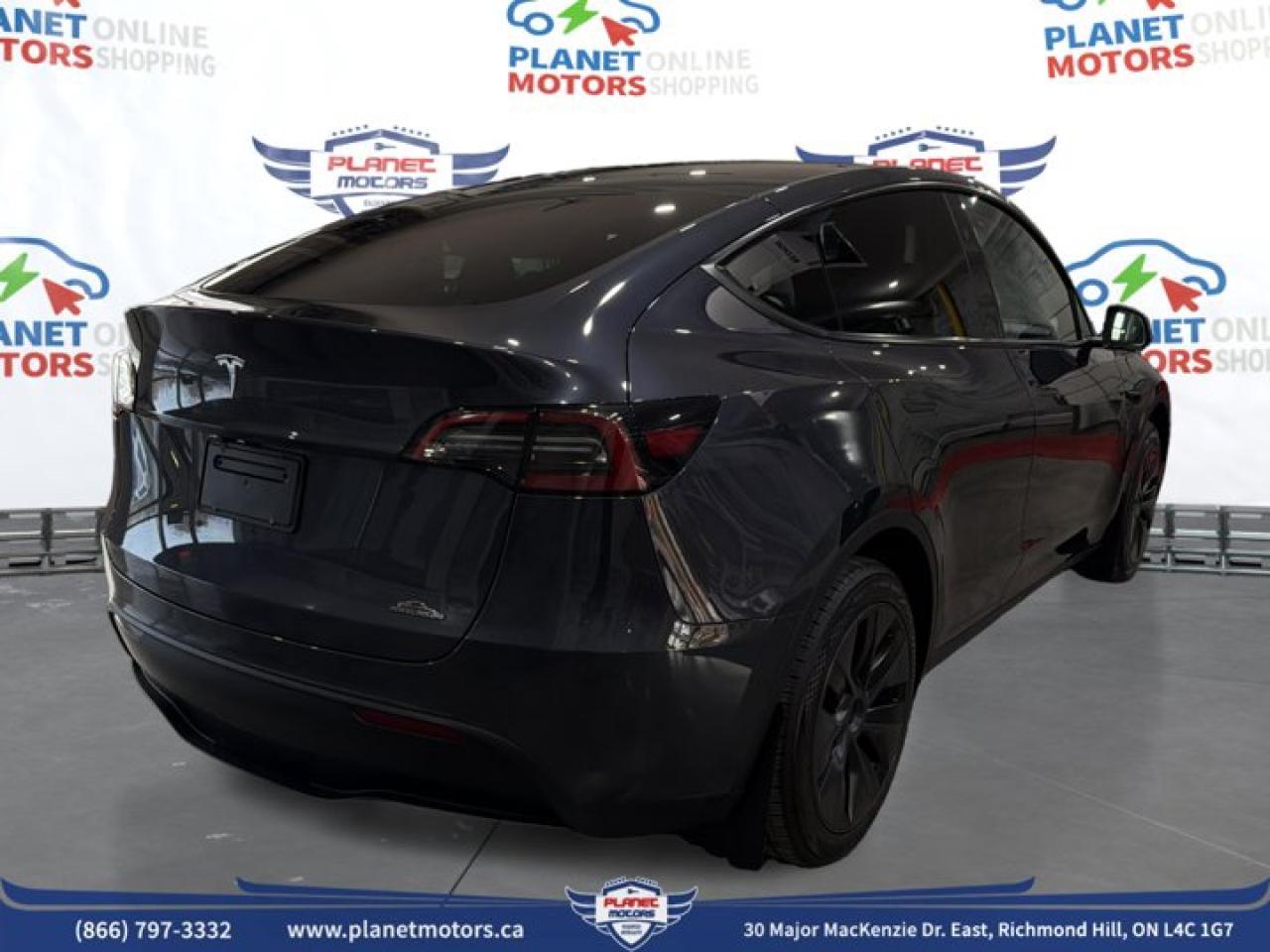 2024 Tesla Model Y RWD Photo4