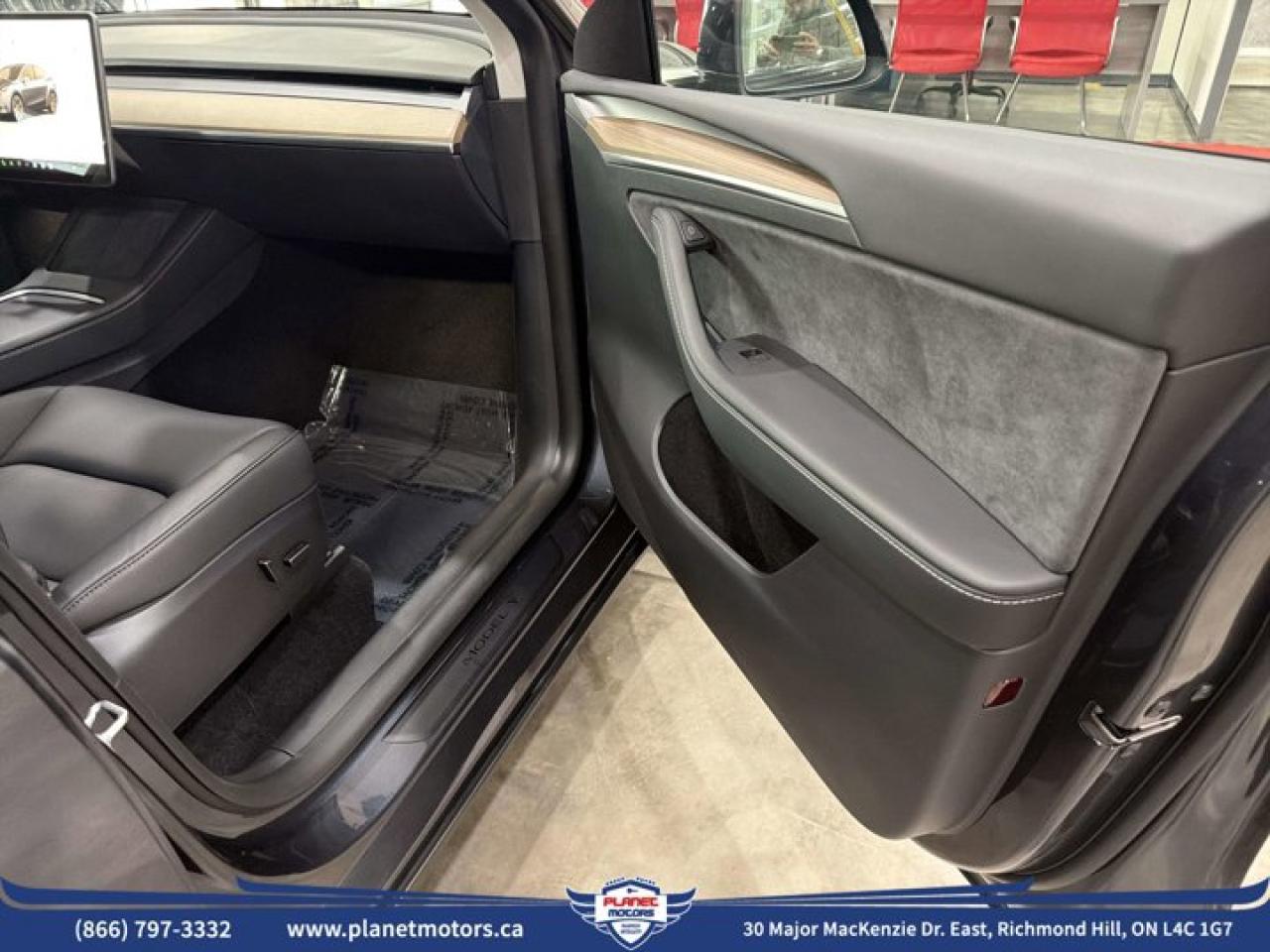 2024 Tesla Model Y RWD - Photo #38