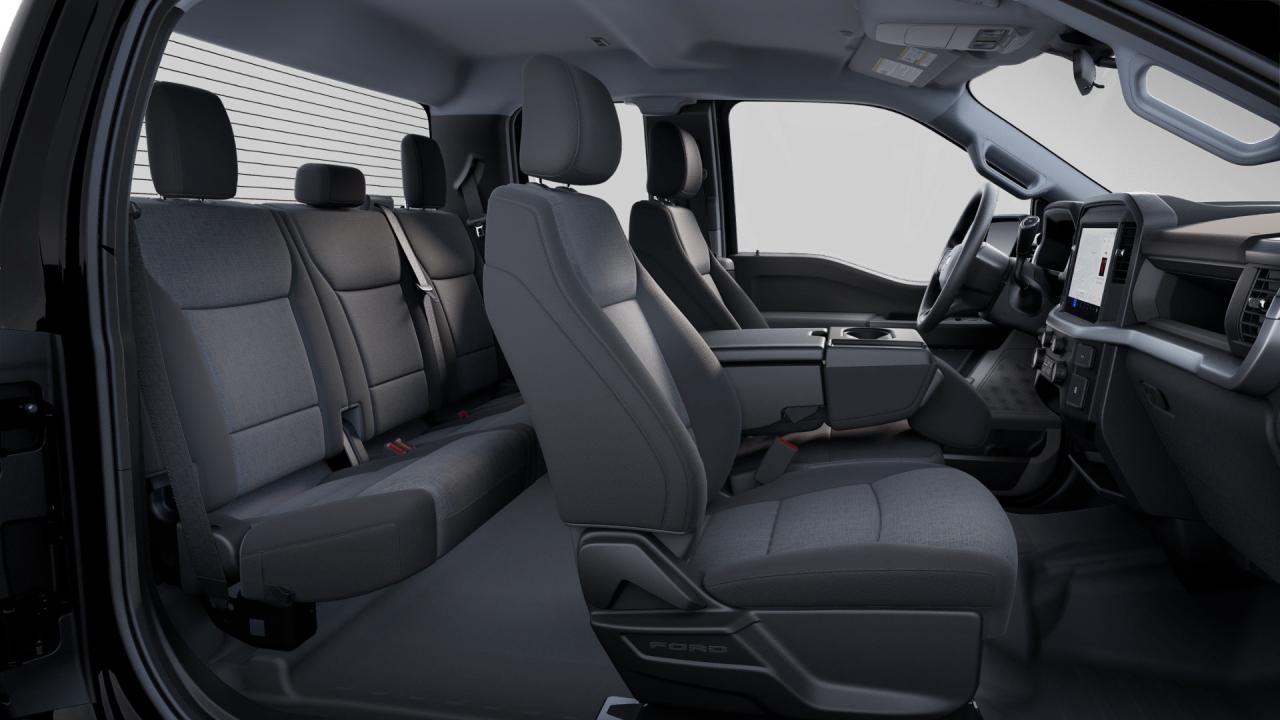 2025 Ford F-150 XL Photo3