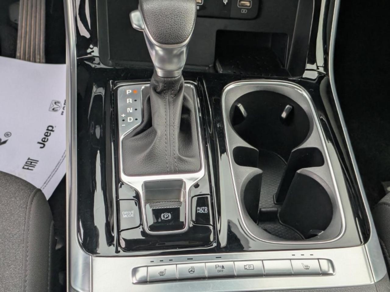 2024 Kia Carnival LX Photo