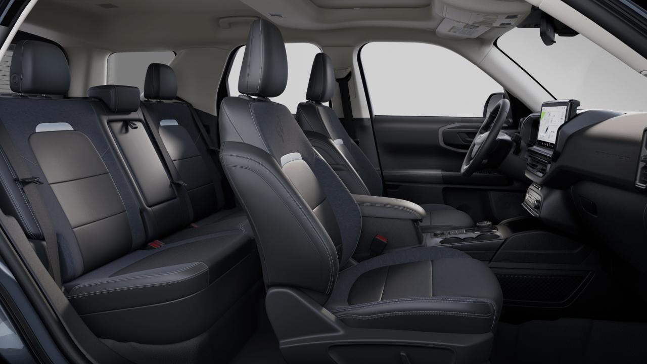 2025 Ford Bronco OUTERBANK Photo7