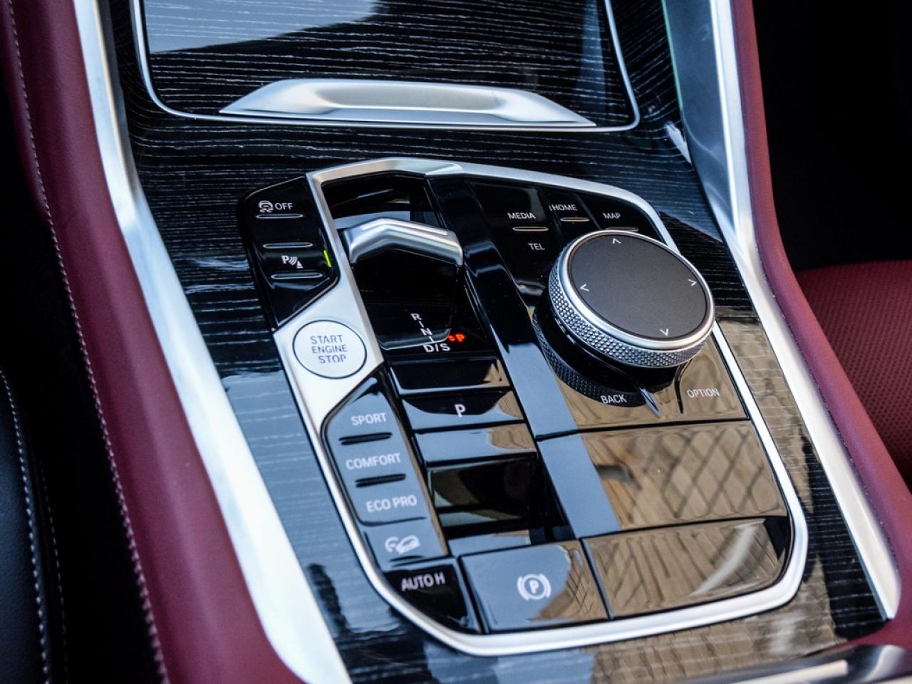 2025 BMW X6 xDrive40i Photo