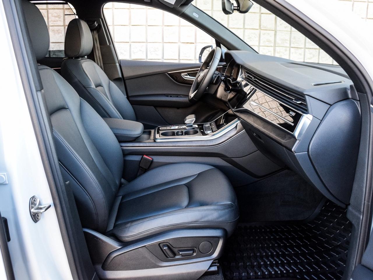 2022 Audi Q7 55 Komfort Photo