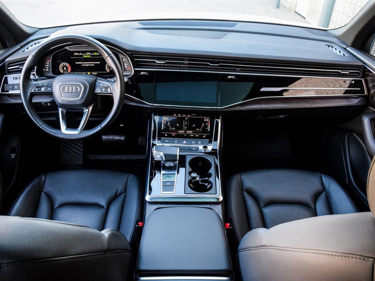 2022 Audi Q7 55 Komfort Photo