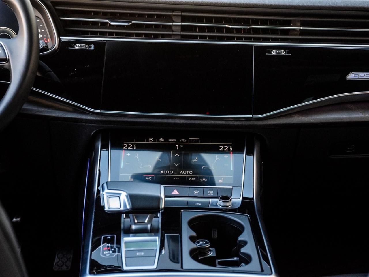 2022 Audi Q7 55 Komfort Photo