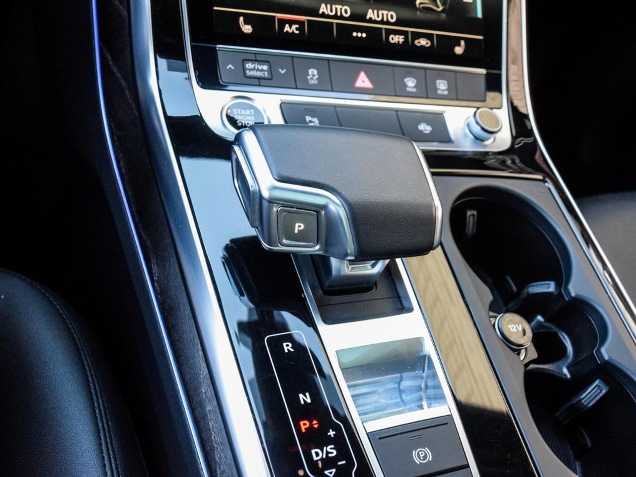 2022 Audi Q7 55 Komfort Photo