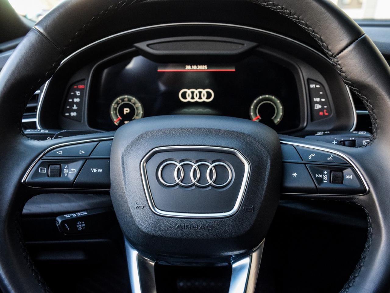 2022 Audi Q7 55 Komfort Photo