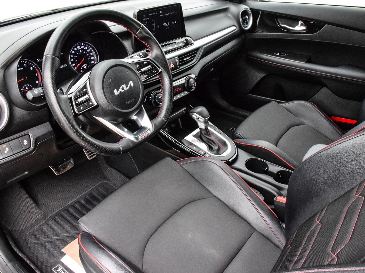 2023 Kia Forte5 GT DCT Photo