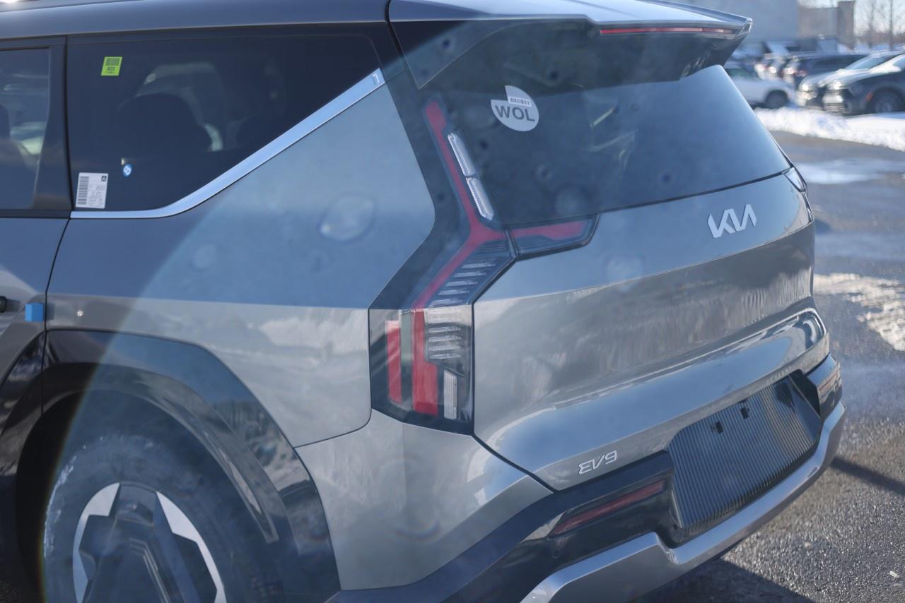 2026 Kia EV9 Land w/Plus Package AWD Photo
