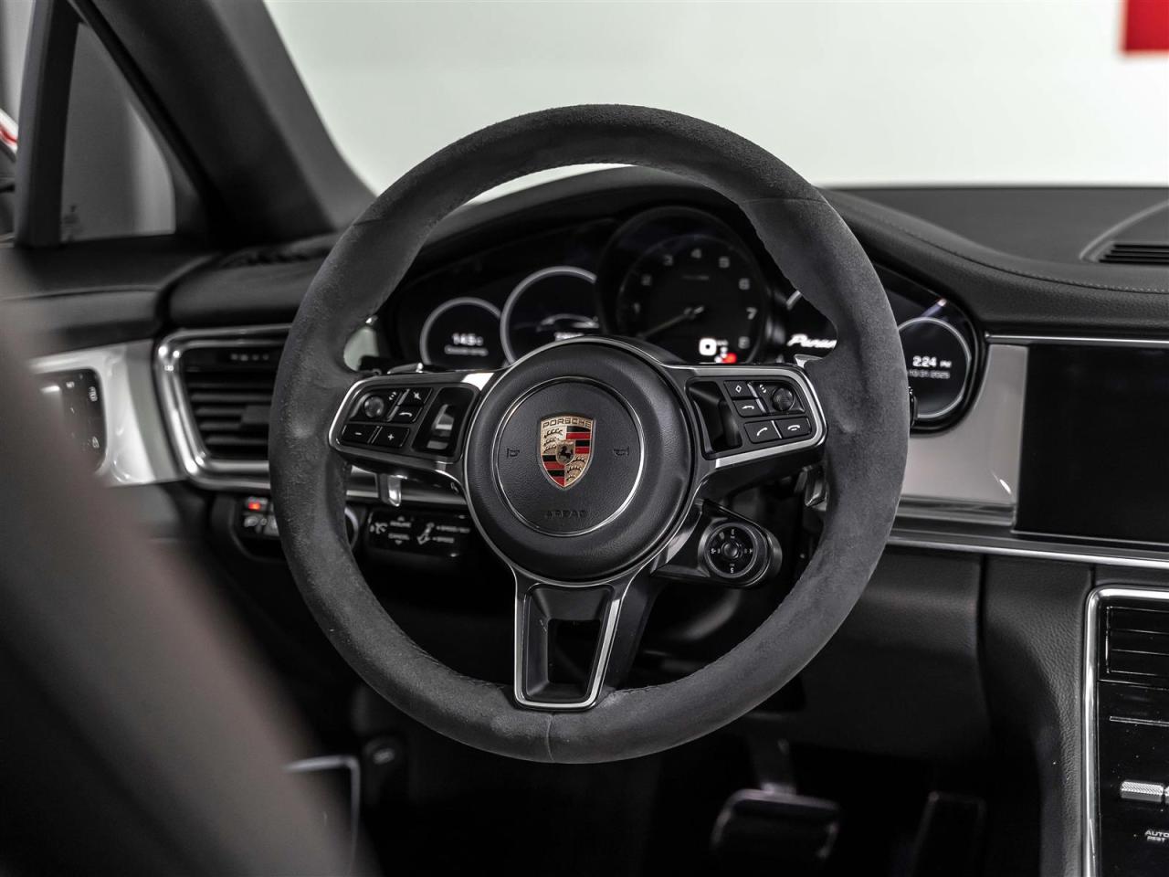 2019 Porsche Panamera 4 E-Hybrid|SPORT TURISMO|PREMIUM PKG|SPORT CHRONO|BOSE Photo