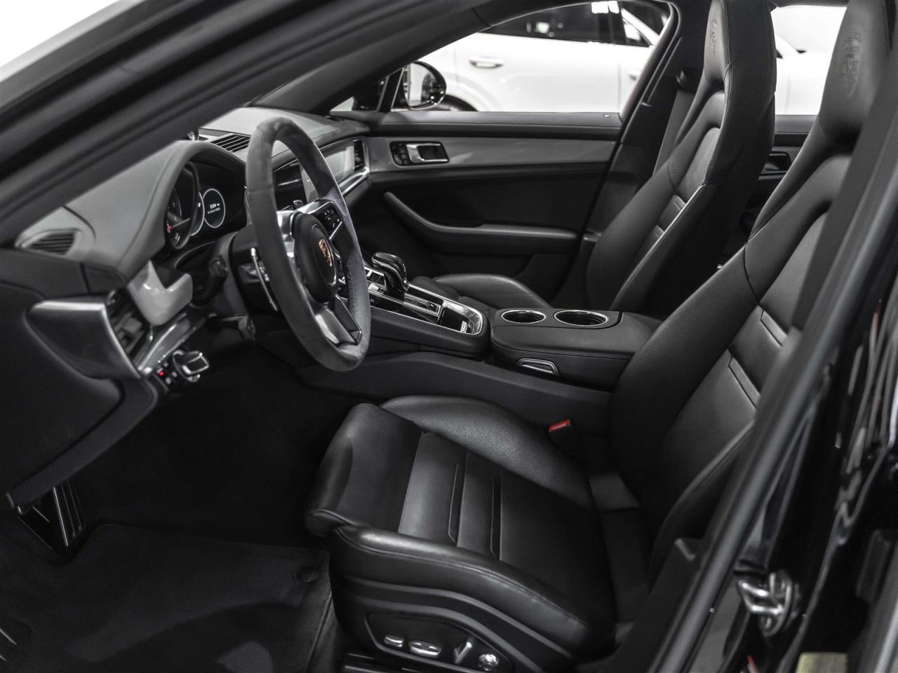 2019 Porsche Panamera 4 E-Hybrid|SPORT TURISMO|PREMIUM PKG|SPORT CHRONO|BOSE Photo