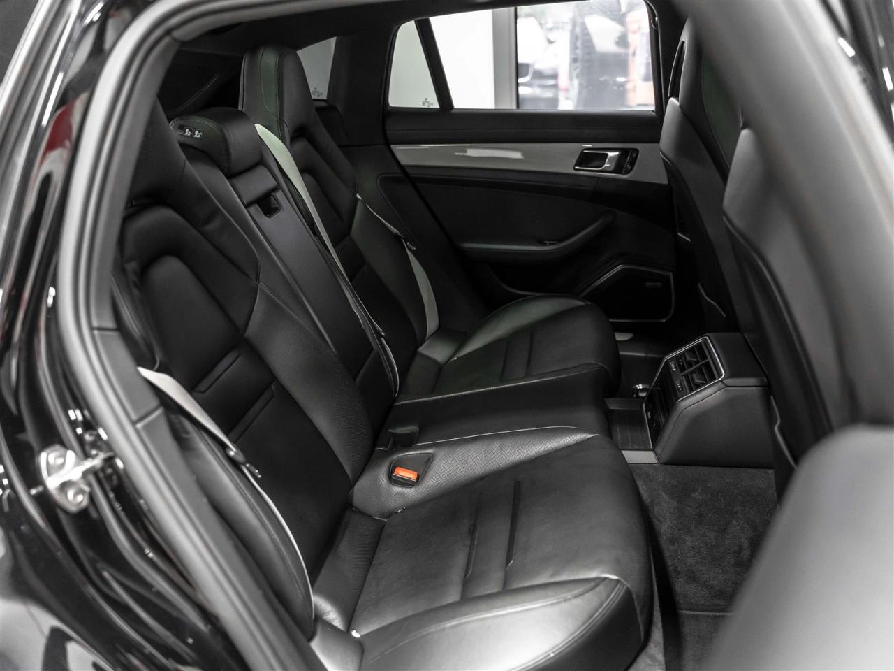 2019 Porsche Panamera 4 E-Hybrid|SPORT TURISMO|PREMIUM PKG|SPORT CHRONO|BOSE Photo