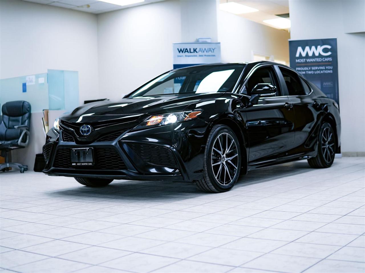 2023 Toyota Camry Hybrid | SE UPGRADE | SUNROOF | NO ACCIDENTS Photo