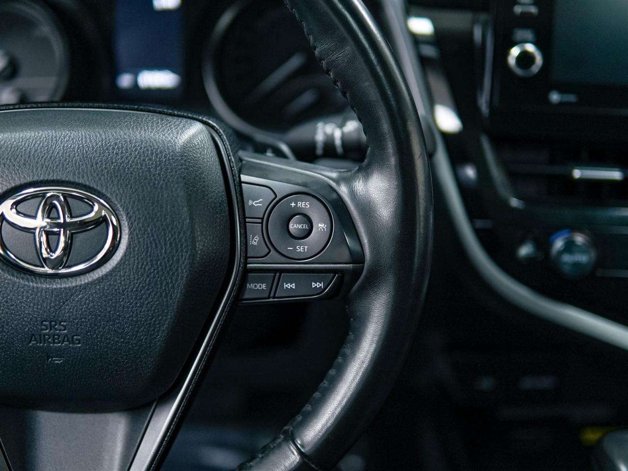 2023 Toyota Camry Hybrid | SE UPGRADE | SUNROOF | NO ACCIDENTS Photo