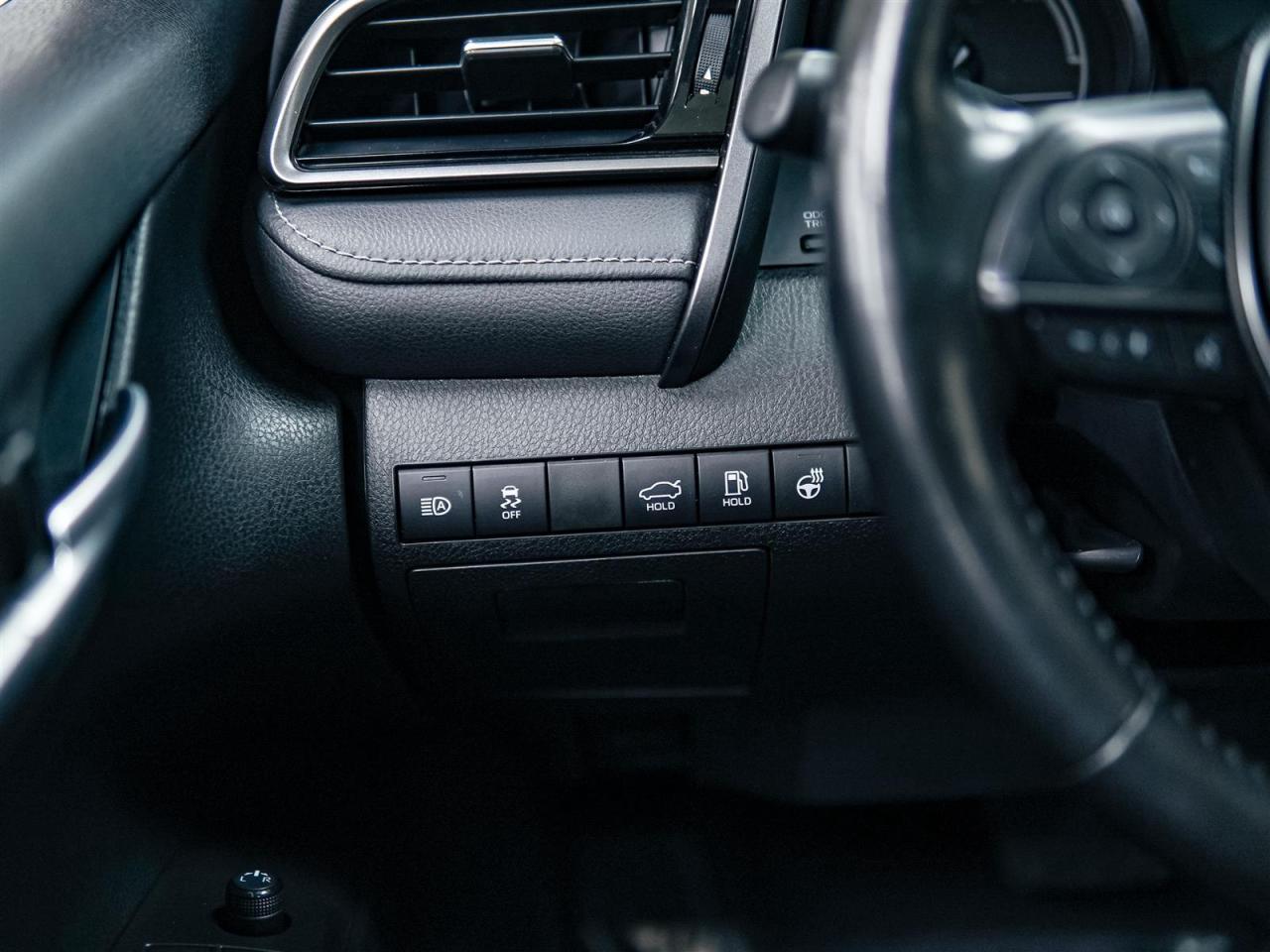 2023 Toyota Camry Hybrid | SE UPGRADE | SUNROOF | NO ACCIDENTS Photo