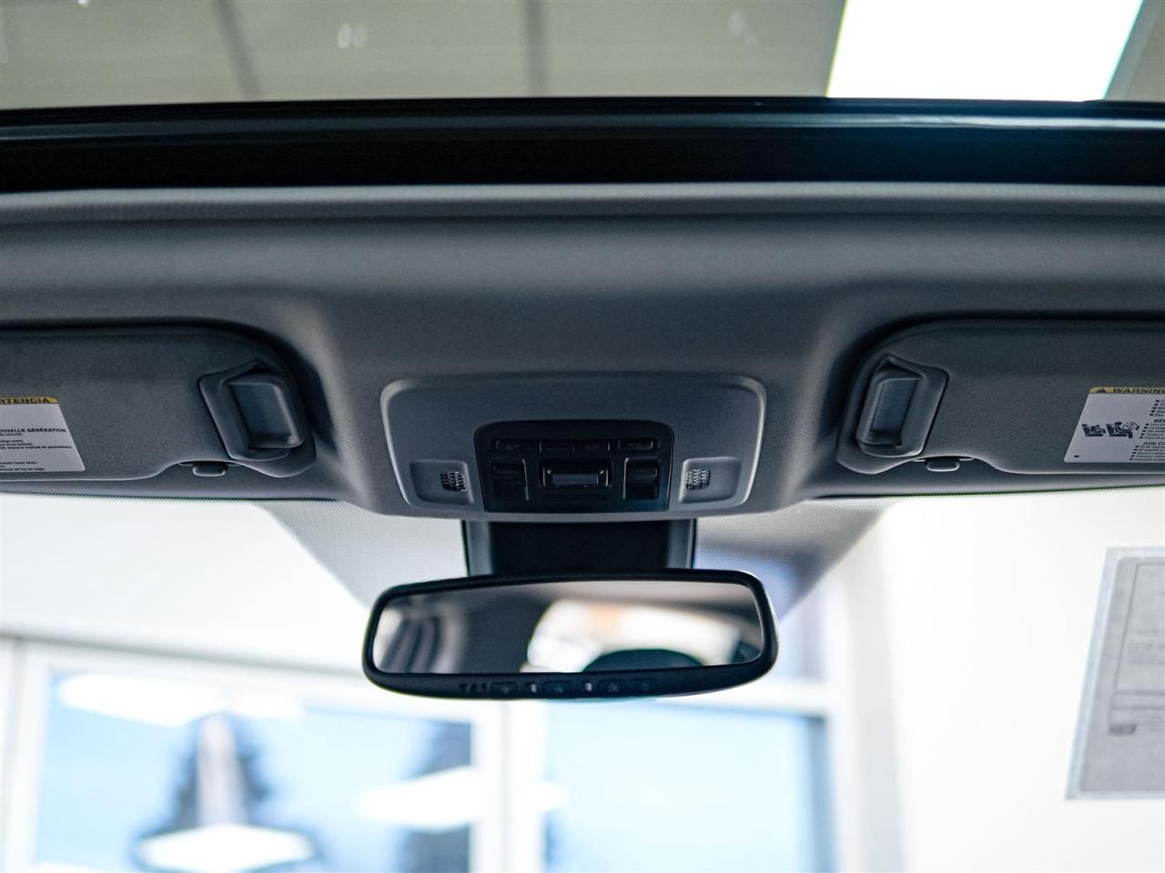 2023 Toyota Camry Hybrid | SE UPGRADE | SUNROOF | NO ACCIDENTS Photo